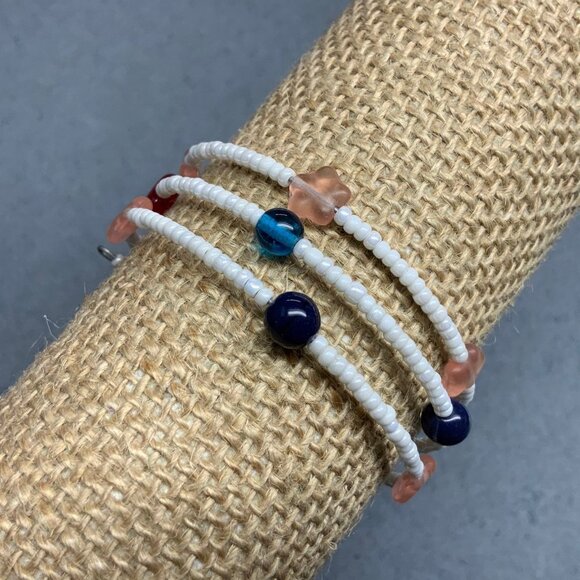 Memory Wire Bracelet 7 In White Seed Bead Multicolor Heart Star Retro Vintage - Picture 2 of 4